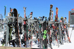 Alpine skis